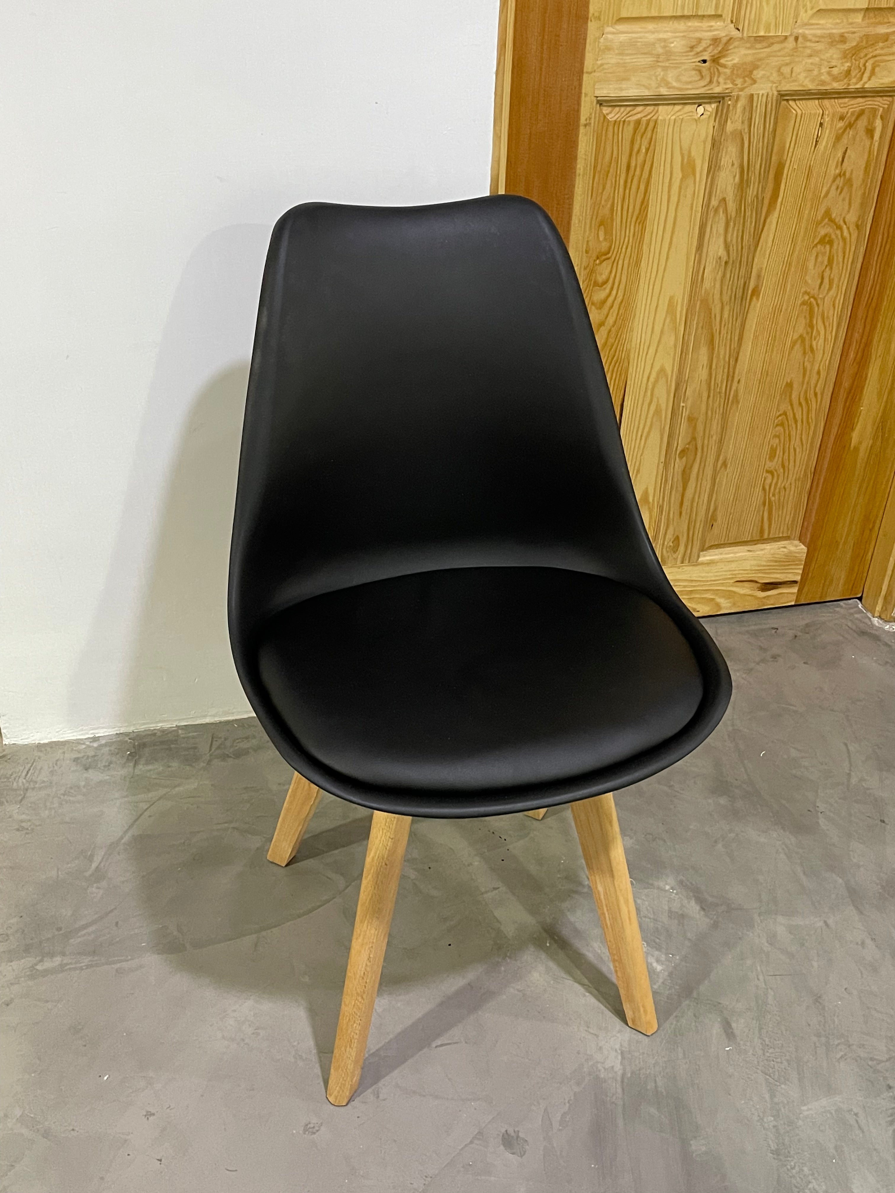 Comedor Industrial Nogal (110x110 cm) - 4 personas
